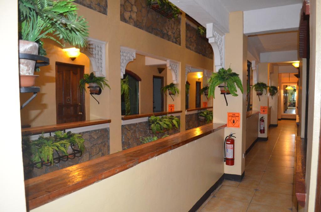 Saint Illian'S Inn Makati Μακάτι Εξωτερικό φωτογραφία