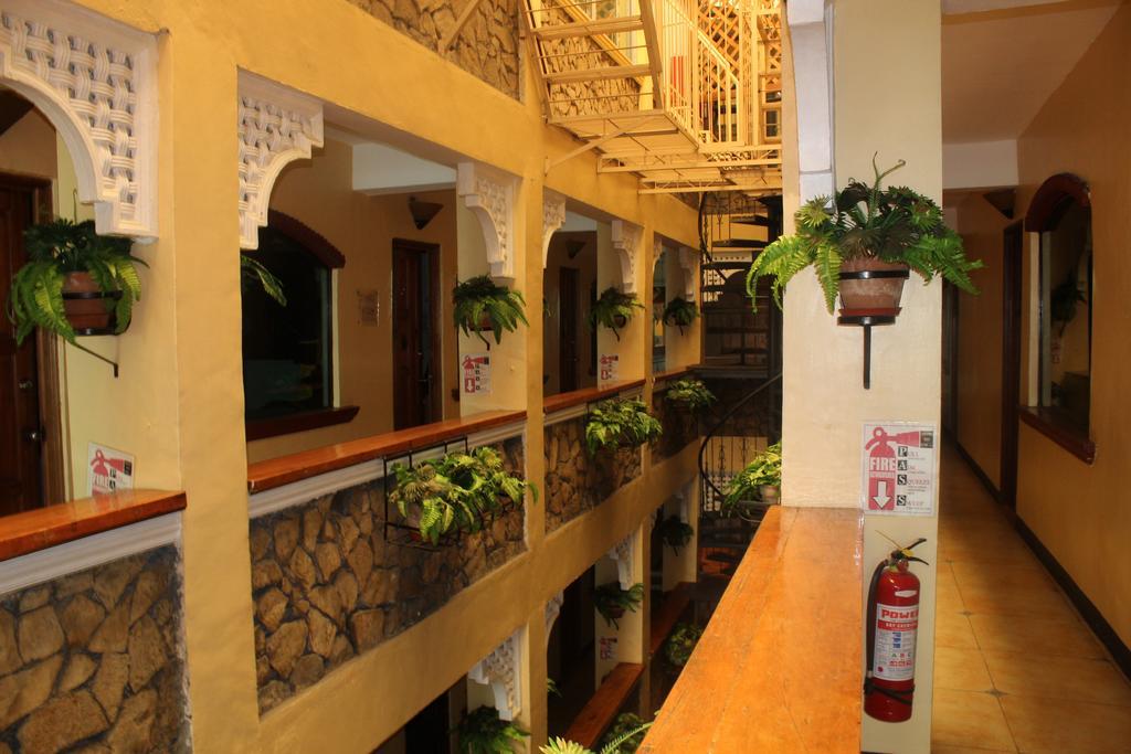 Saint Illian'S Inn Makati Μακάτι Εξωτερικό φωτογραφία