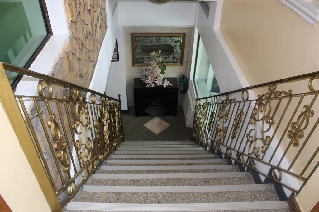Saint Illian'S Inn Makati Μακάτι Εξωτερικό φωτογραφία